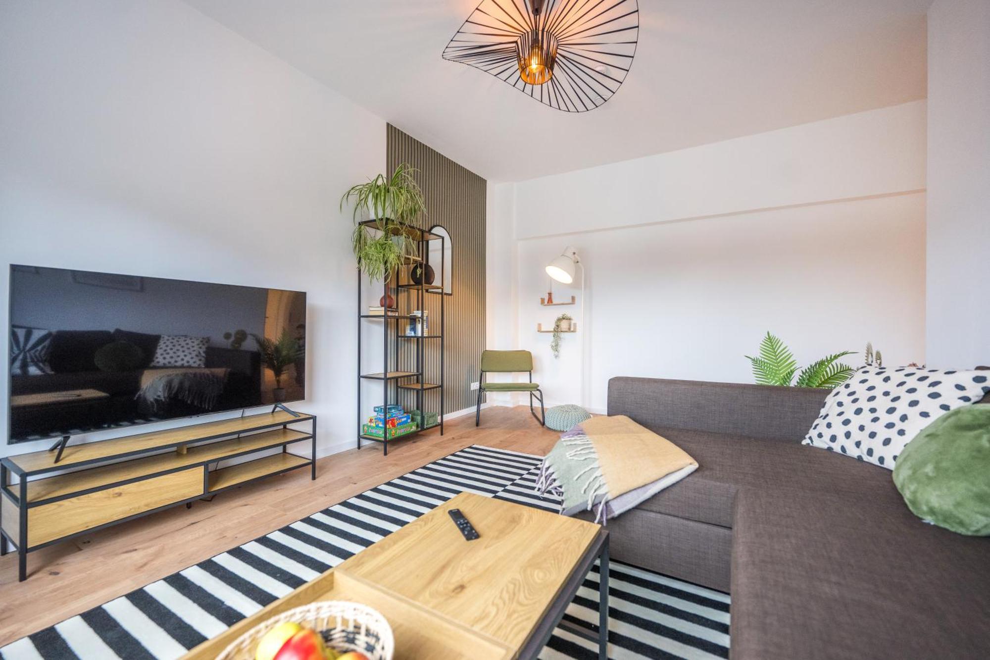 Neu: 100M² - Ideal Fuer Familien/Geschaeftsr. - Hbf Koblencja Zewnętrze zdjęcie